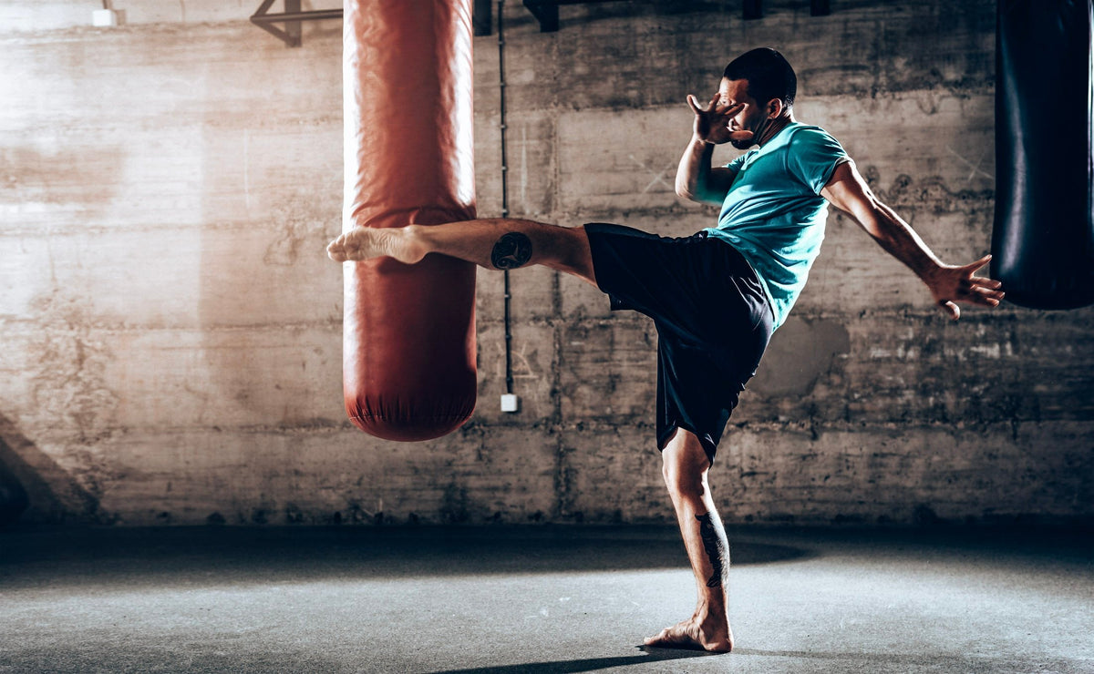 Kick Boxing Standing How to Perfect Your Kickboxing Stance and Techniques – Aamron
